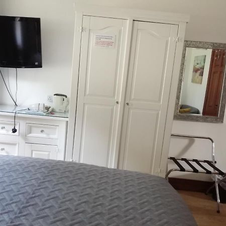 J&J Guest House Ballycastle Extérieur photo
